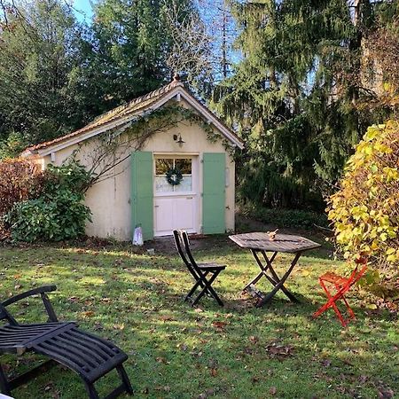 Maisonnette En Clairiere De Foret Gambais ภายนอก รูปภาพ