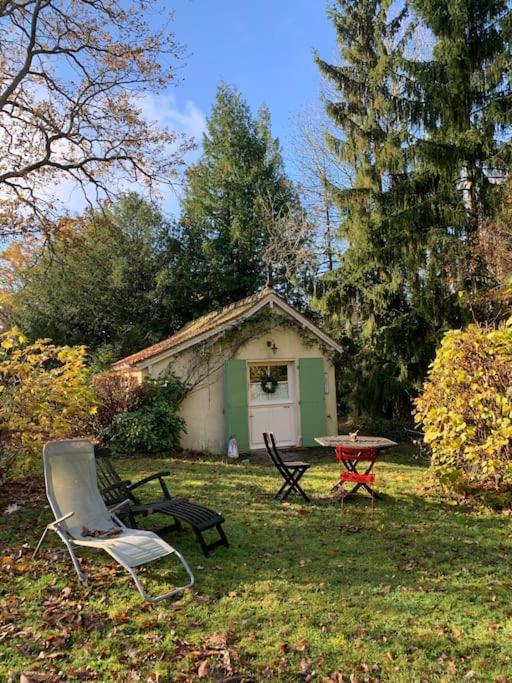 Maisonnette En Clairiere De Foret Gambais ภายนอก รูปภาพ