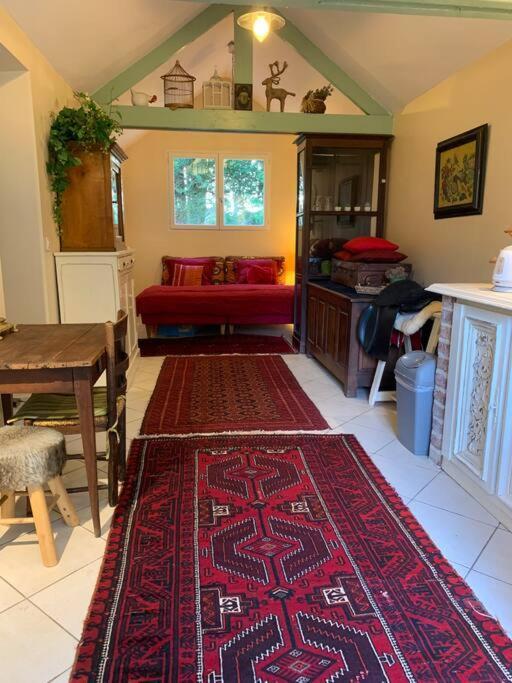 Maisonnette En Clairiere De Foret Gambais ภายนอก รูปภาพ